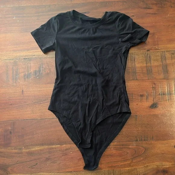 Classic Women's Short Sleeve Bodysuit - Black, White, Green - Picture 3 of 4